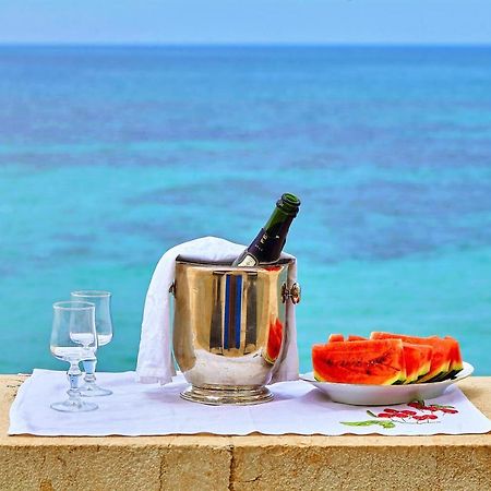 Be Mediterraneo, In Centro Sul Mare - In The Center Beach Front - 80 Mq Трапані Екстер'єр фото