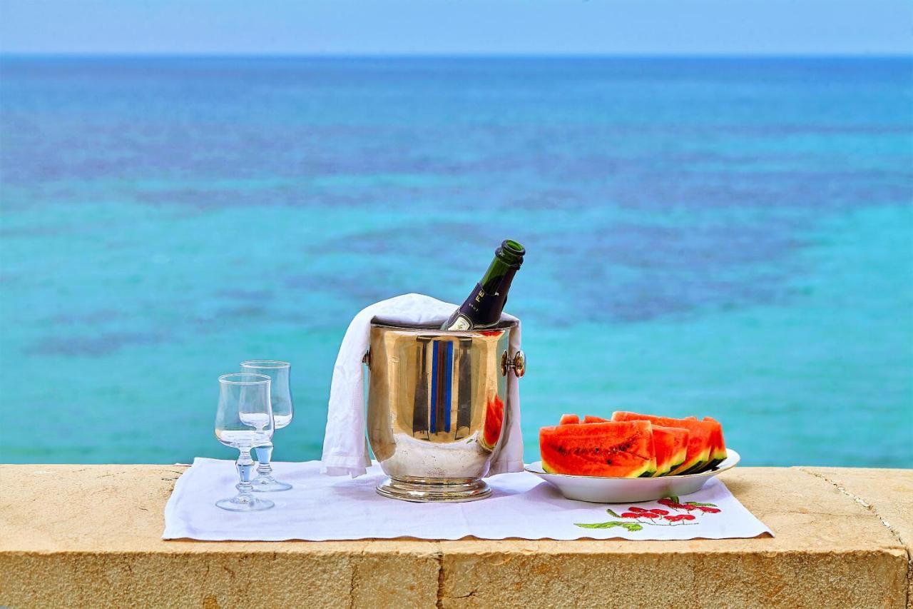 Be Mediterraneo, In Centro Sul Mare - In The Center Beach Front - 80 Mq Трапані Екстер'єр фото